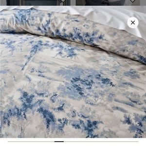 Jardin Toile Duvet Cover